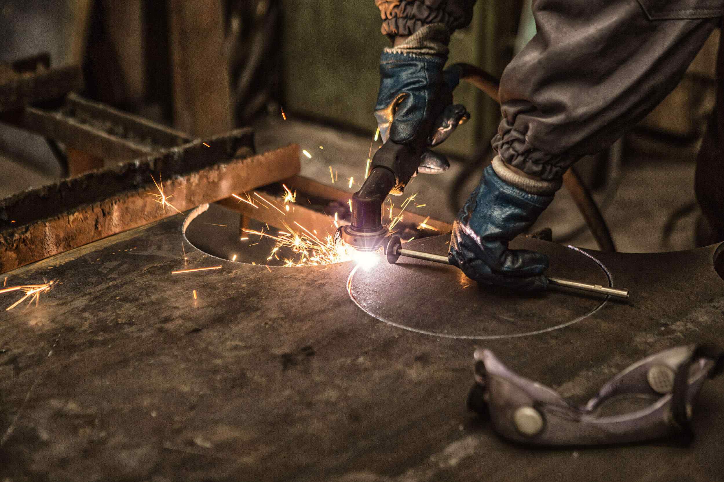 Building airplane elements